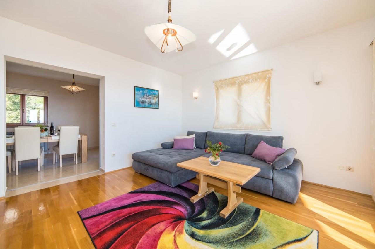 Apartment Biokovo Makarska Bagian luar foto